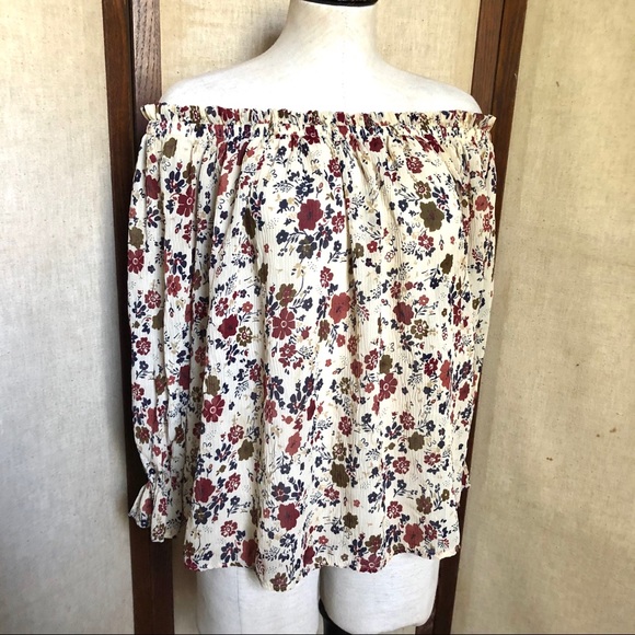 Silent Wanderer Tops - Silent Wanderer | Beige Floral Off Shoulder Top